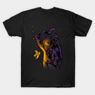 astronaut with bee T-Shirt